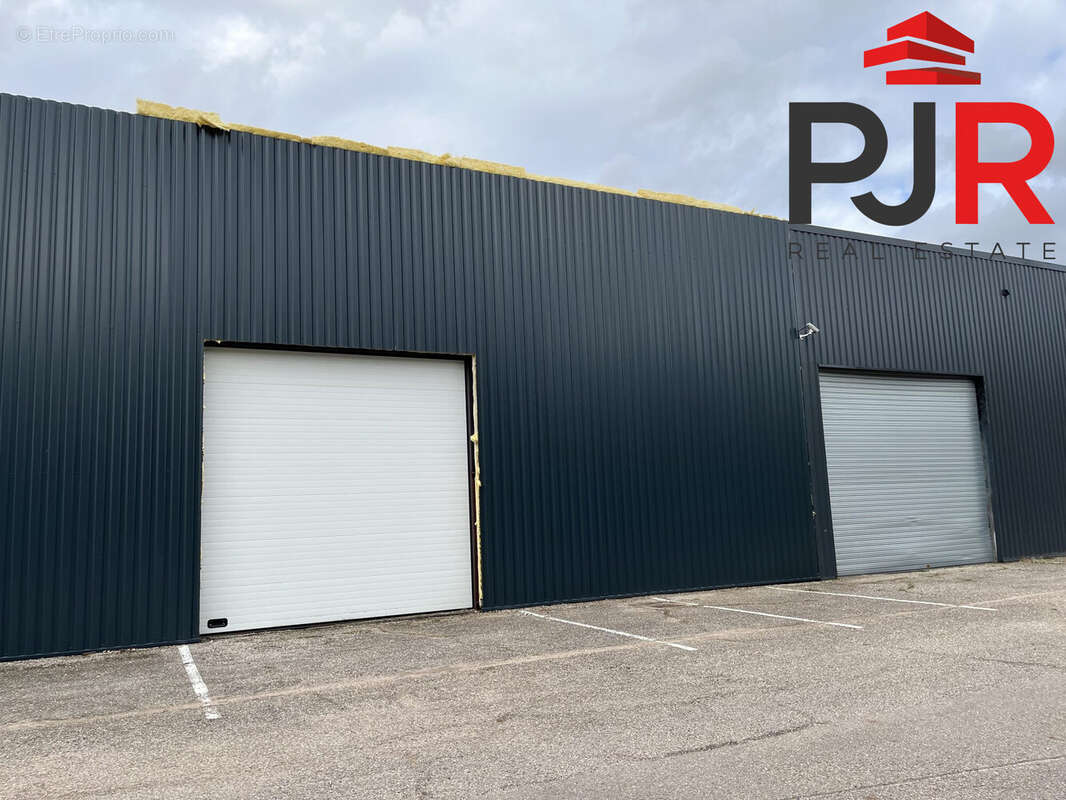 Commerce à GONDREVILLE