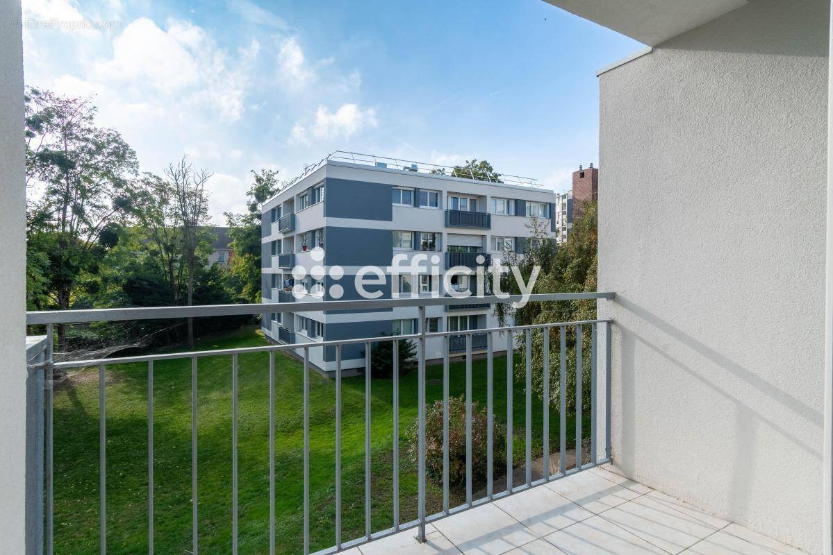 Appartement à VILLENEUVE-LE-ROI