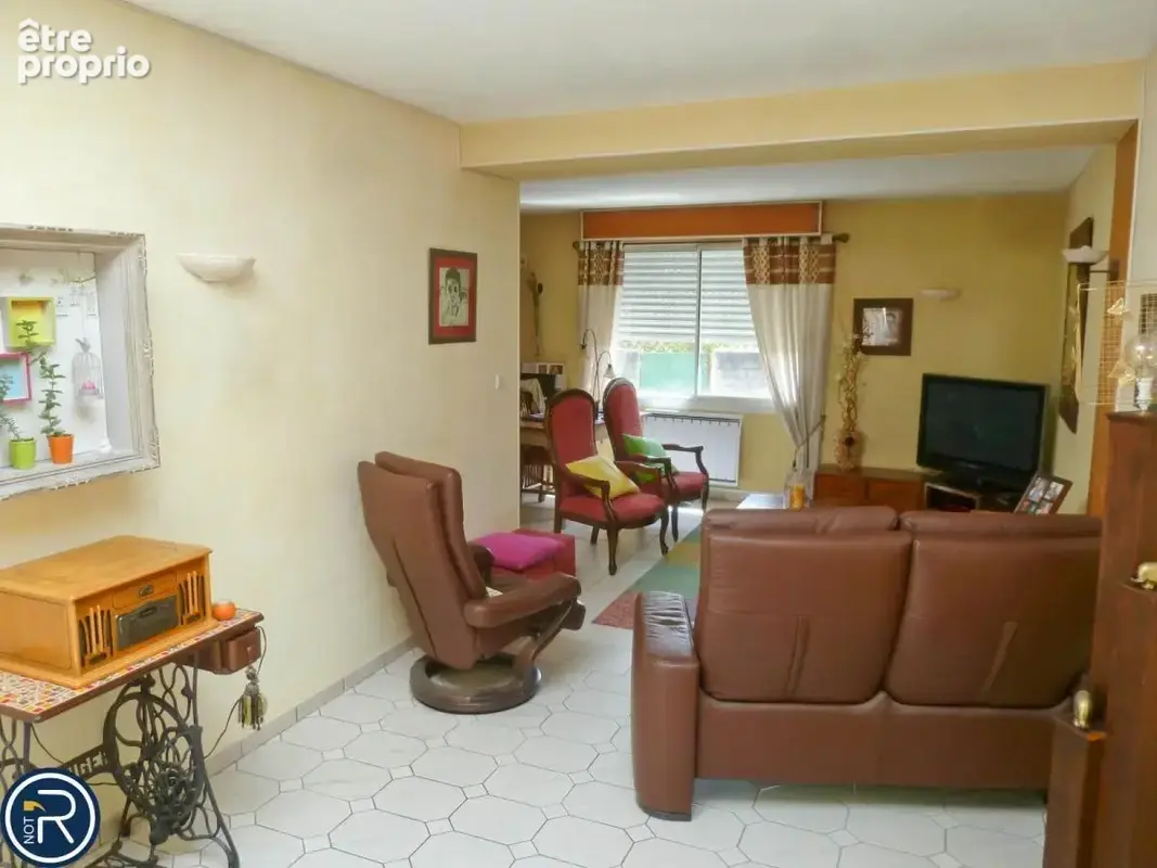 Maison 130 m² à Montsurs  - photo 6
