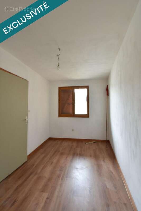 Photo 4 - Maison à ROMANECHE-THORINS