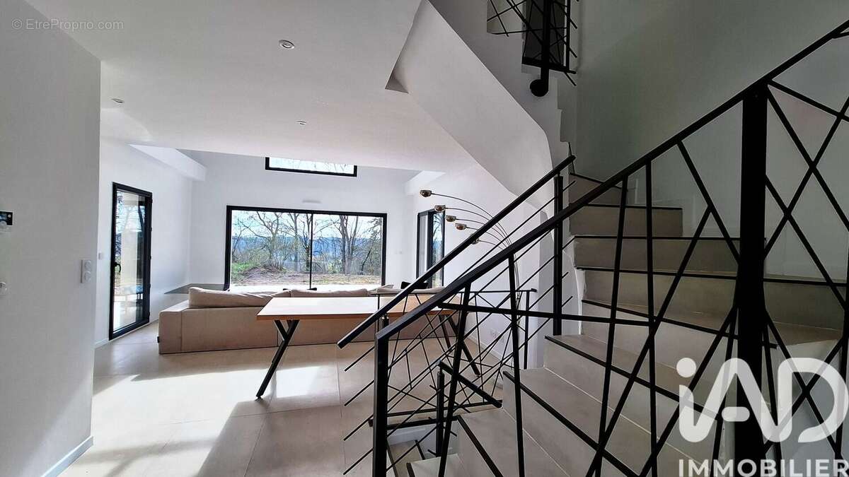 Maison 200 m² à Mesnil-Sur-L'estree  - photo 7