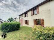 4782 - Maison à CREVECOEUR-LE-GRAND