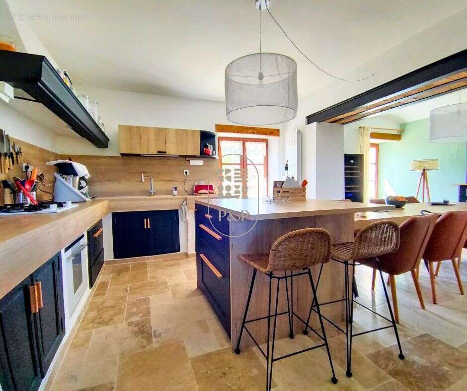 Maison à SAINT-AMBROIX