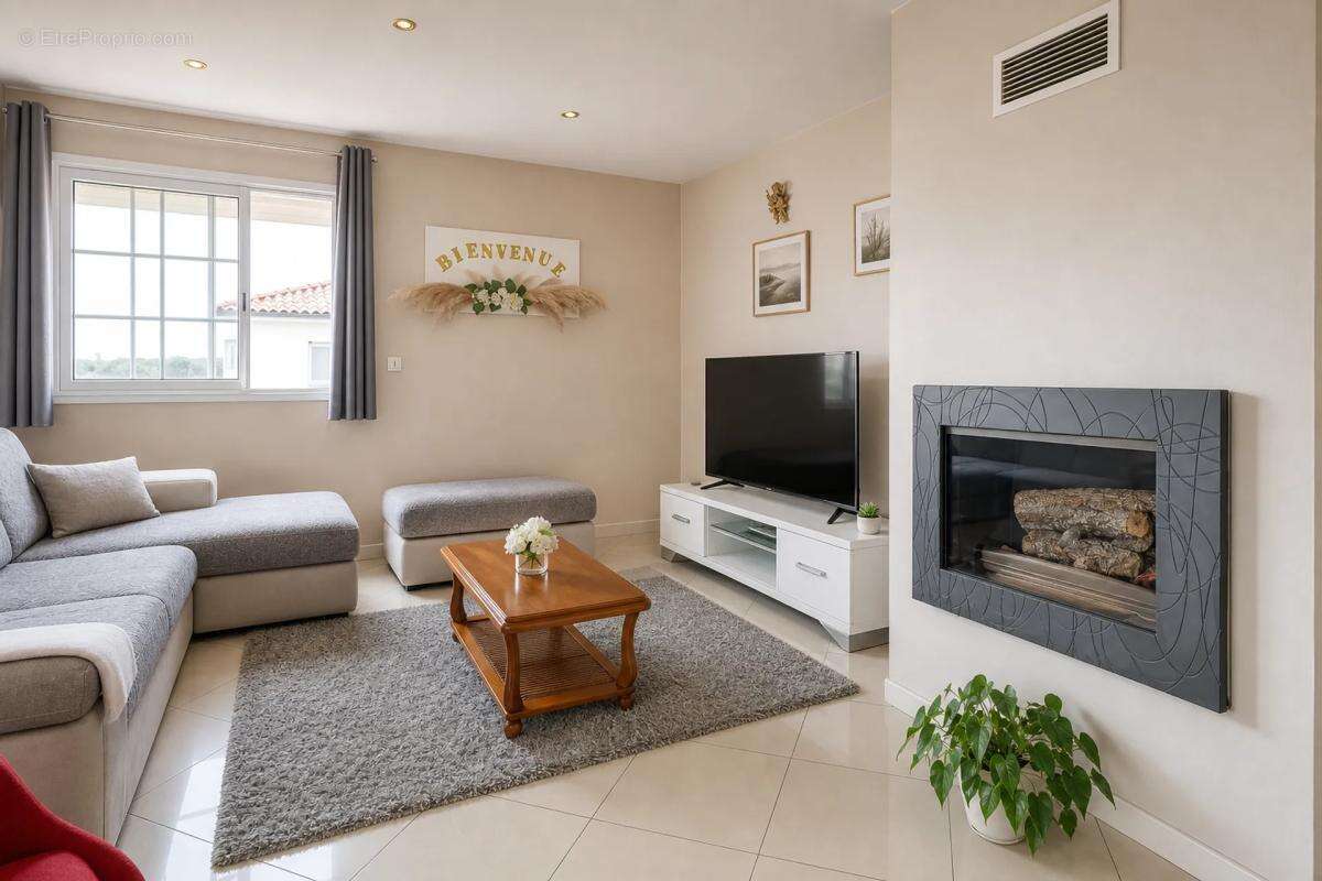 Maison de 5 pièces de 144 m² à Ségreville - photo 7