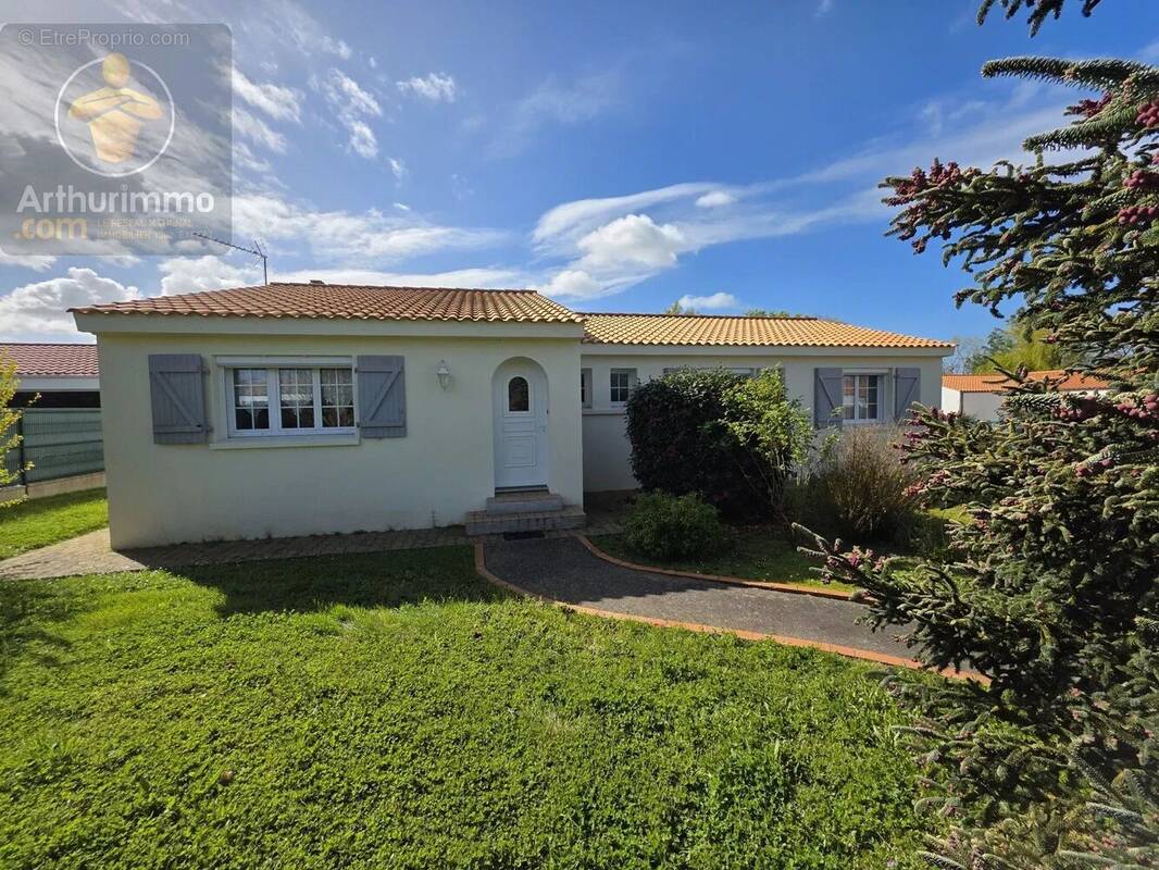 Maison à BOIS-DE-CENE