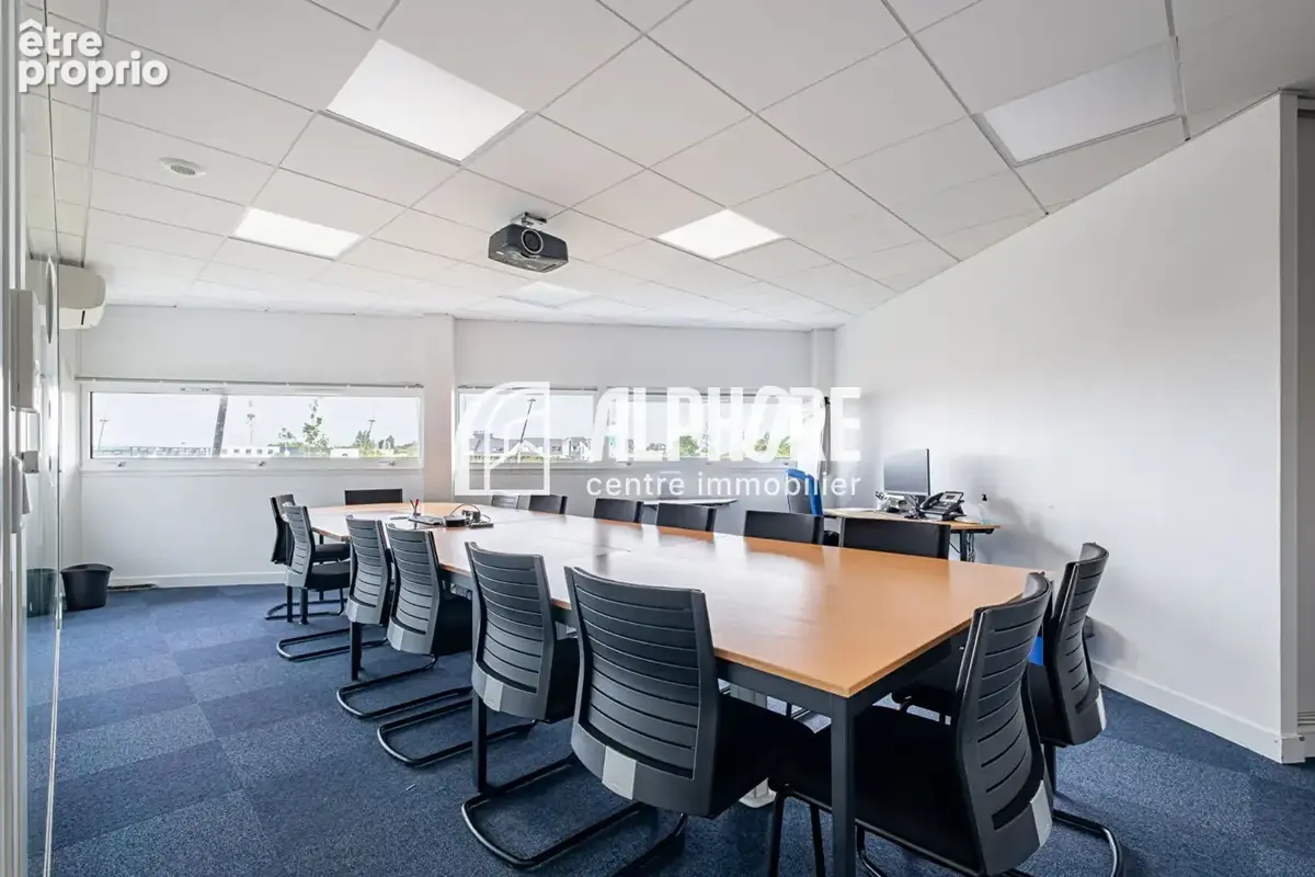 Bureaux à vendre / louer - Saint Nazaire -194m2 - photo 2