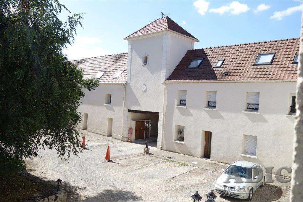 Appartement à MARCILLY