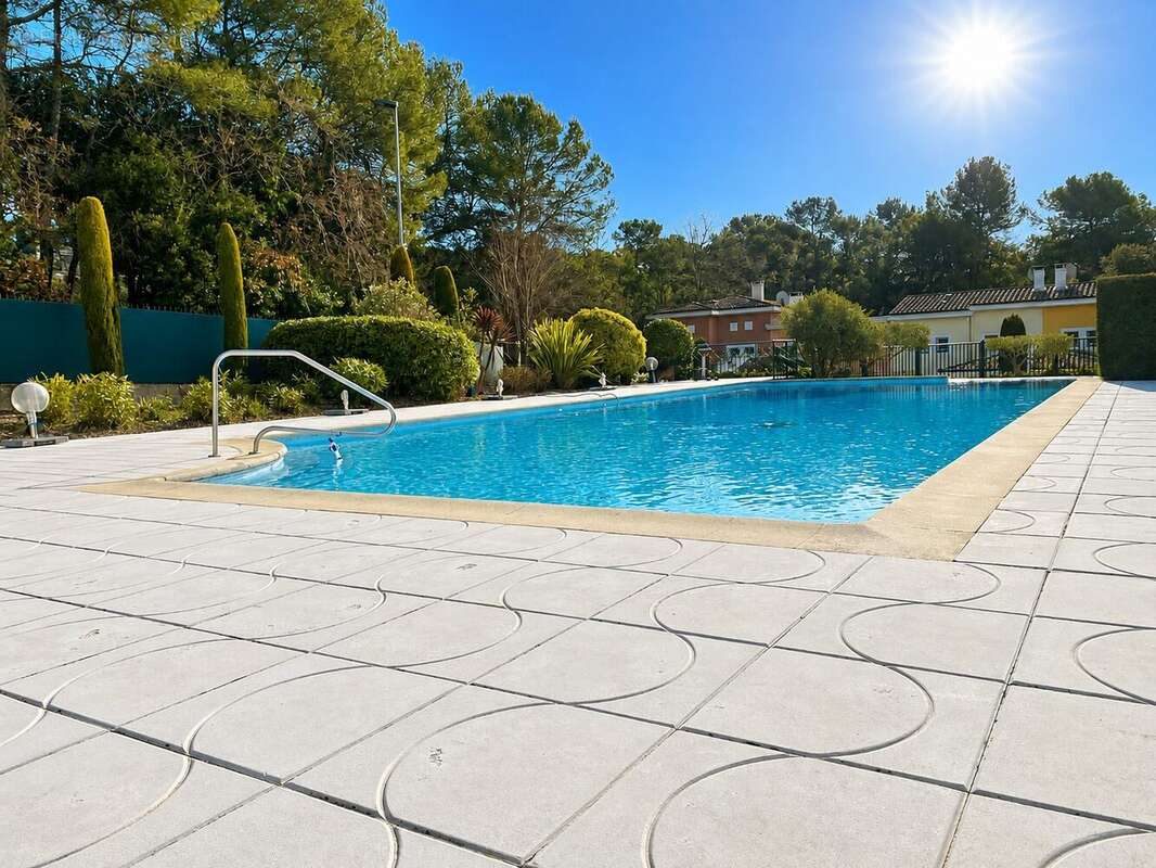 Maison à MOUGINS