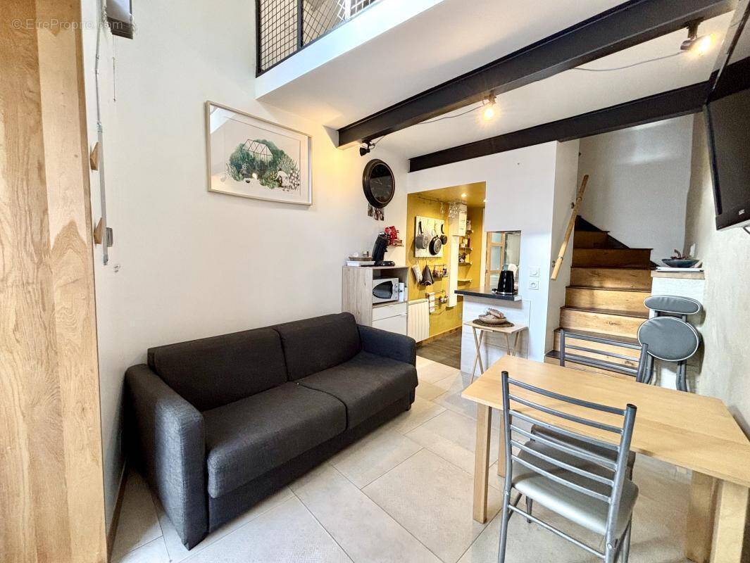 Maison à CUBZAC-LES-PONTS