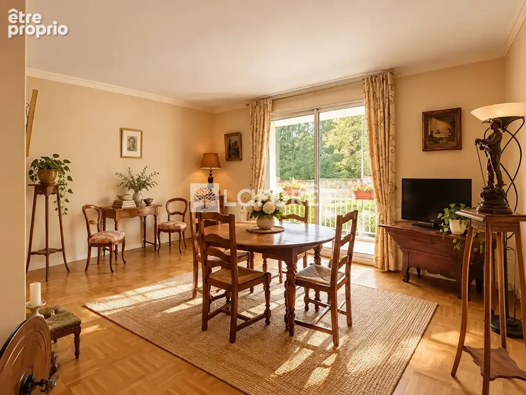 Grand t3 avec balcon traversant metro cuire - photo 3