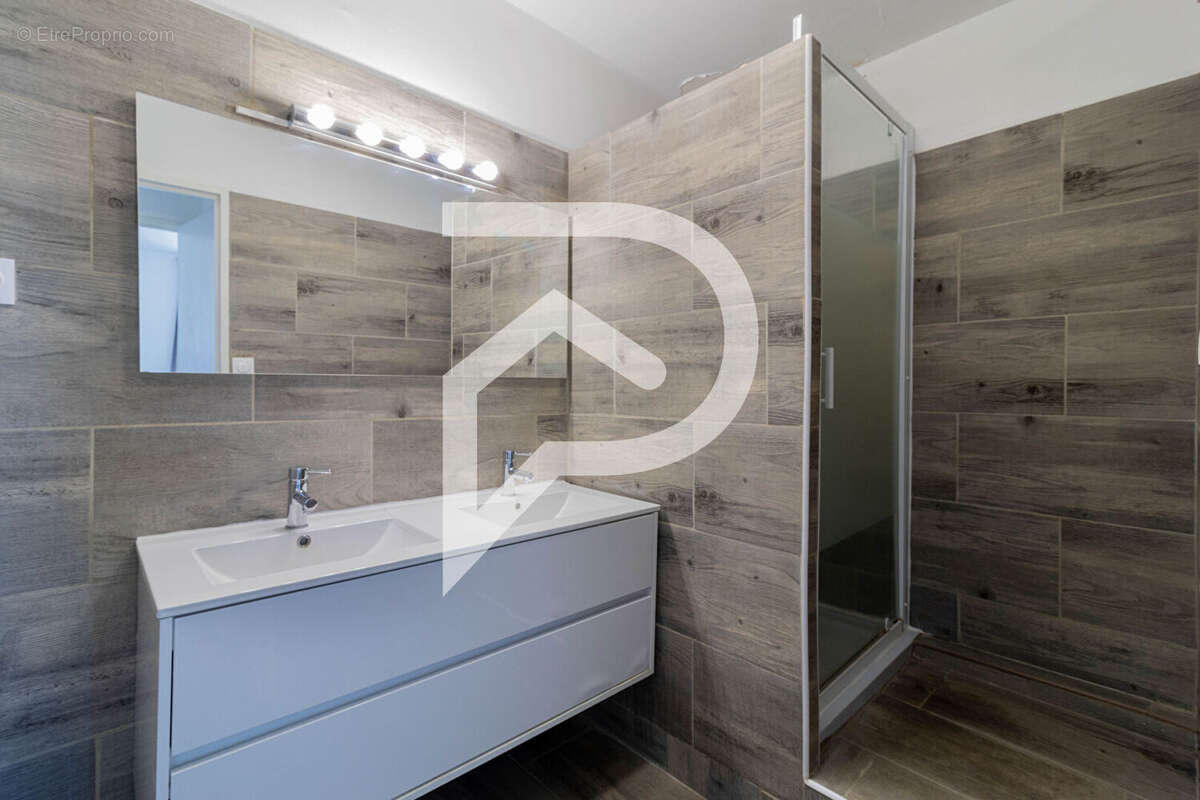 Appartement à MARSEILLE-14E