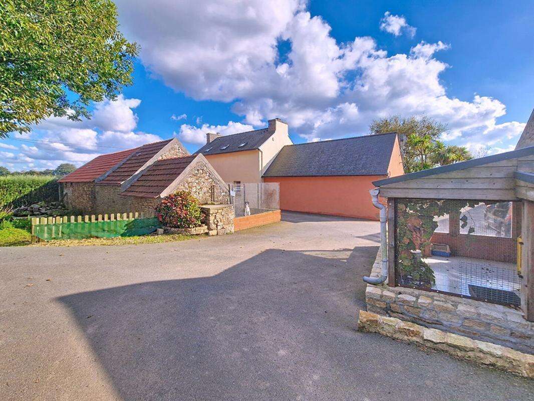 Maison à PLOUZEVEDE