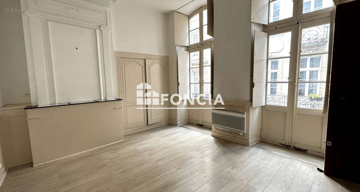 Appartement à BORDEAUX