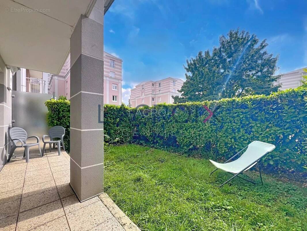 Appartement à L&#039;HAY-LES-ROSES