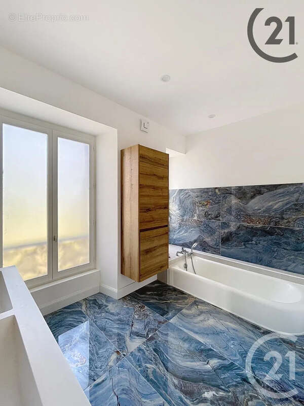 Maison à CHAMPS-SUR-YONNE