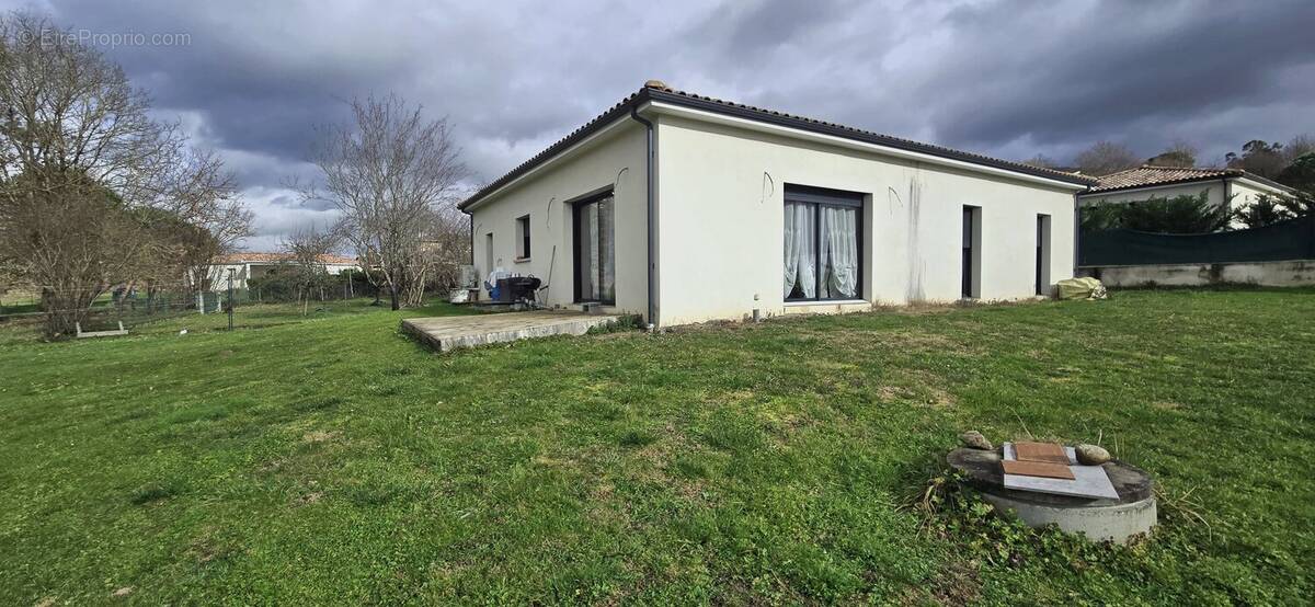 Maison à SAINT-JEAN-DE-VERGES