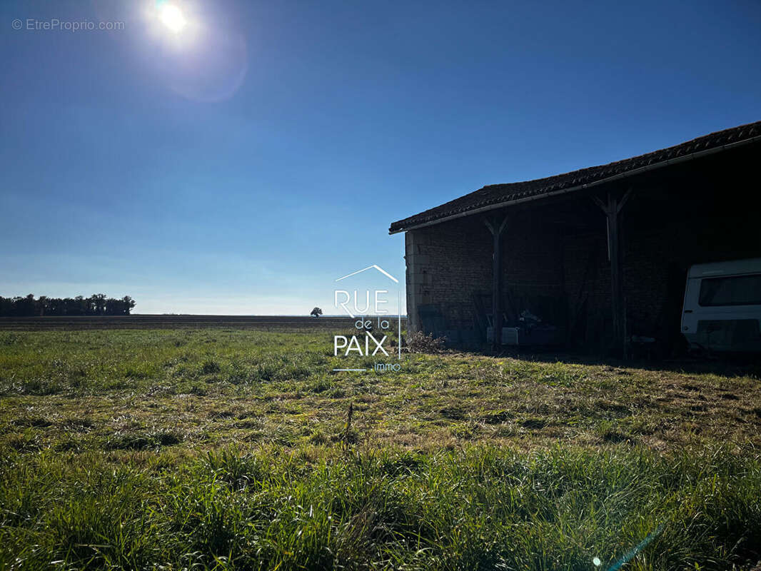 Maison à LA CHAUSSEE