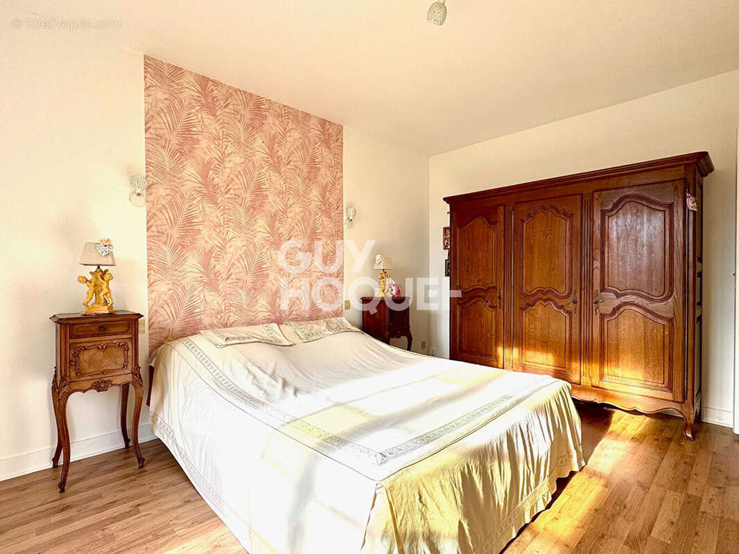 Maison à PONT-L'EVEQUE