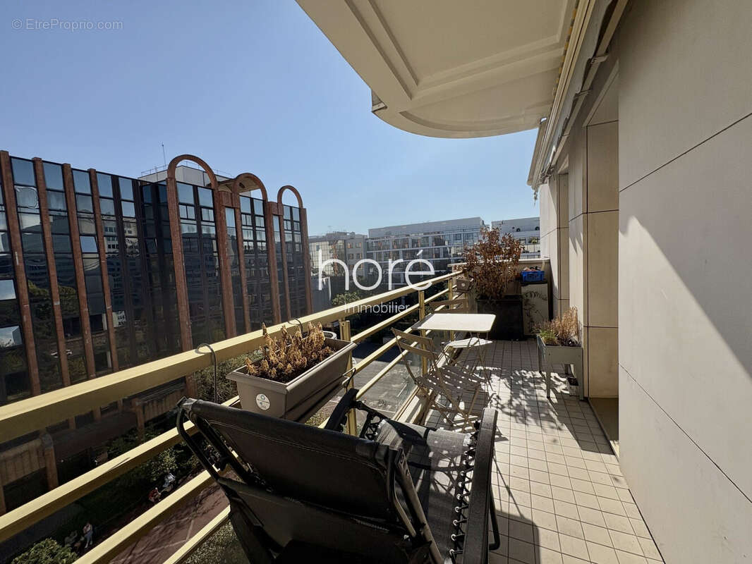 Appartement à LEVALLOIS-PERRET