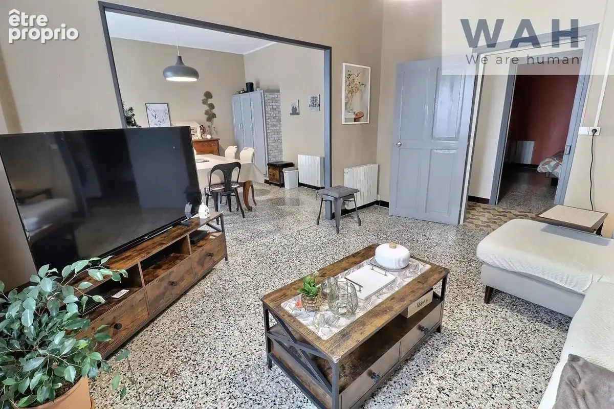 Maison en r+1 divisee en deux appartements - 34400 lunel - photo 3