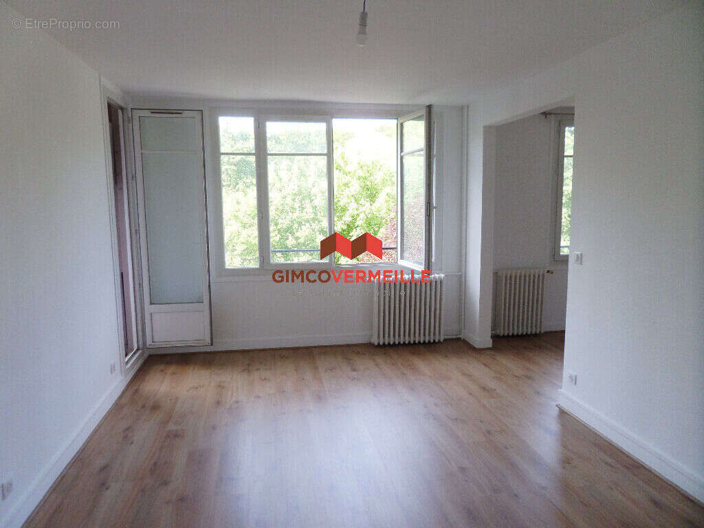 Appartement à BOUGIVAL