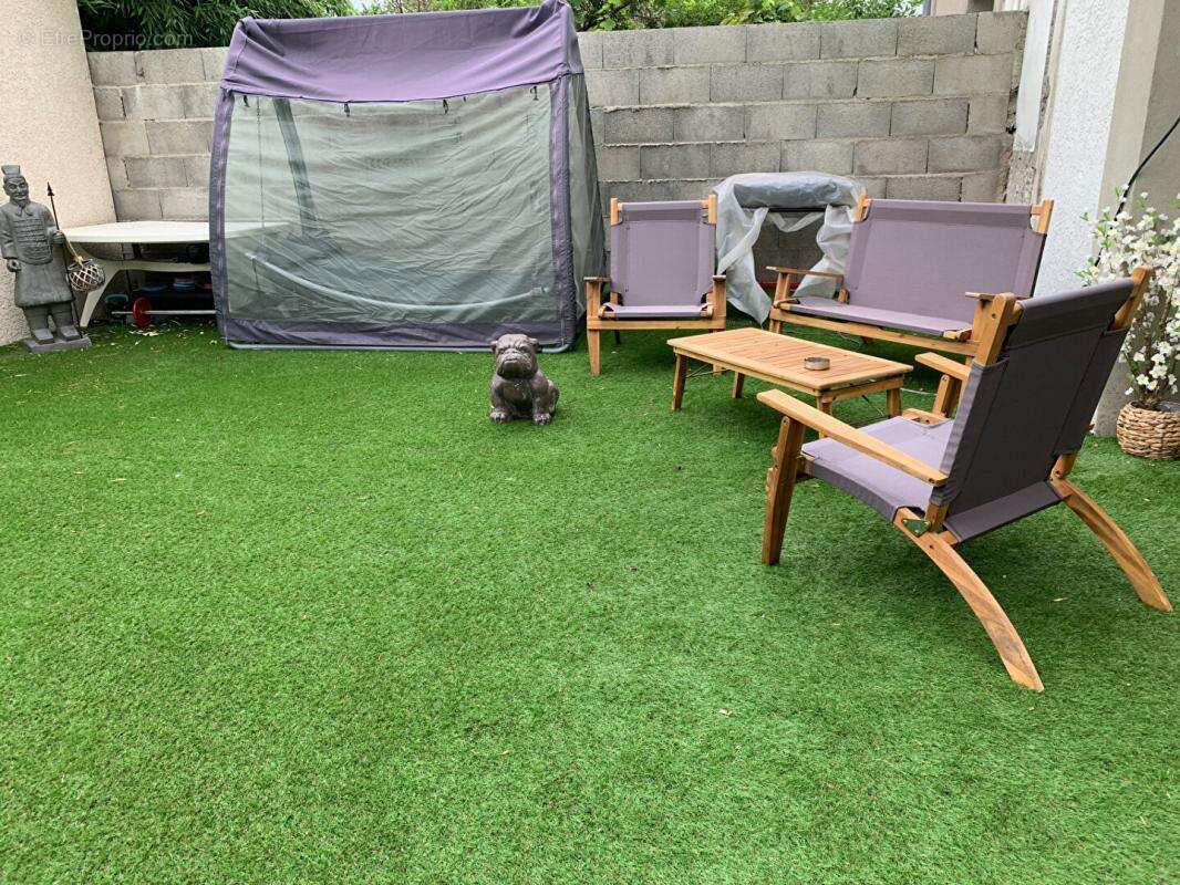 Maison à VAULX-EN-VELIN