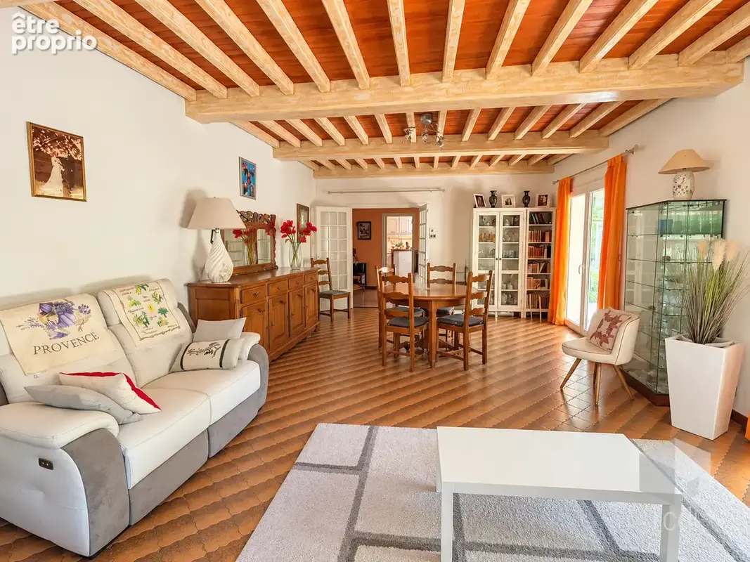GRIGNAN, maison de plain pied de 150 m2 - photo 4