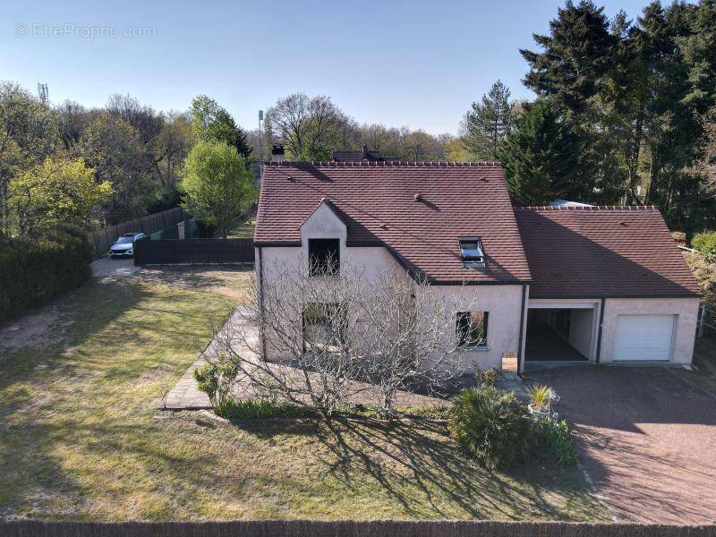 Maison à MOUSSEAUX-SUR-SEINE