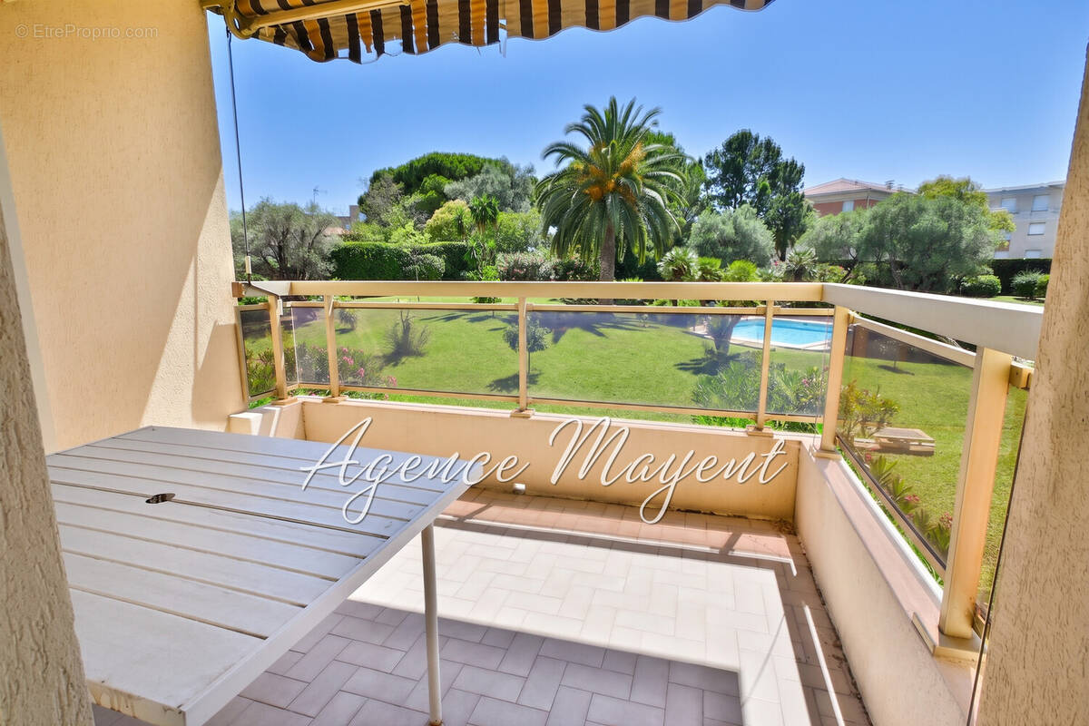 Appartement à VALLAURIS