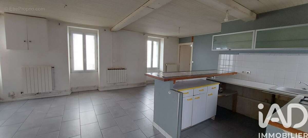 Photo 3 - Maison à SAINT-CHRISTOPHE-DU-LIGNERON