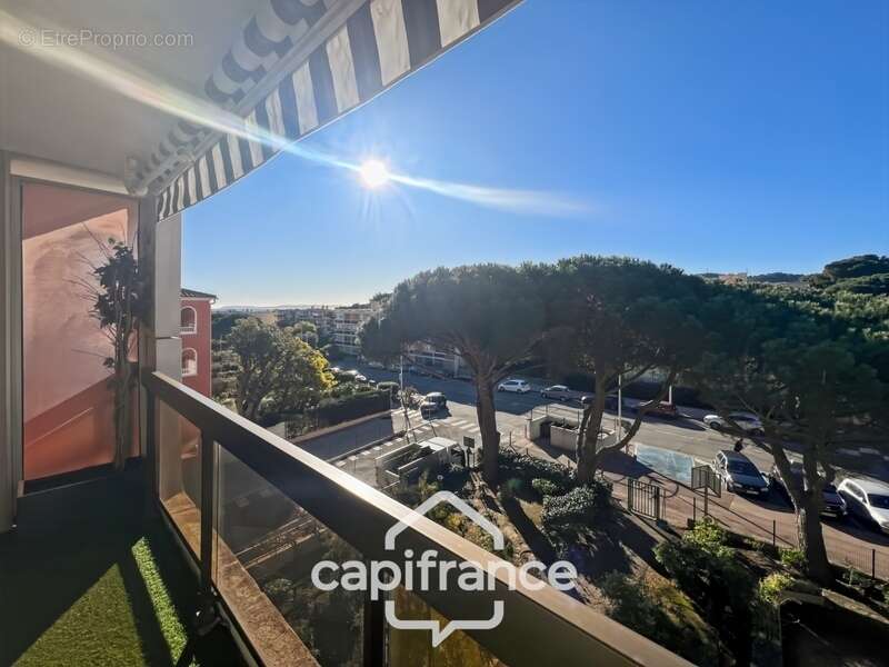 Appartement à BORMES-LES-MIMOSAS