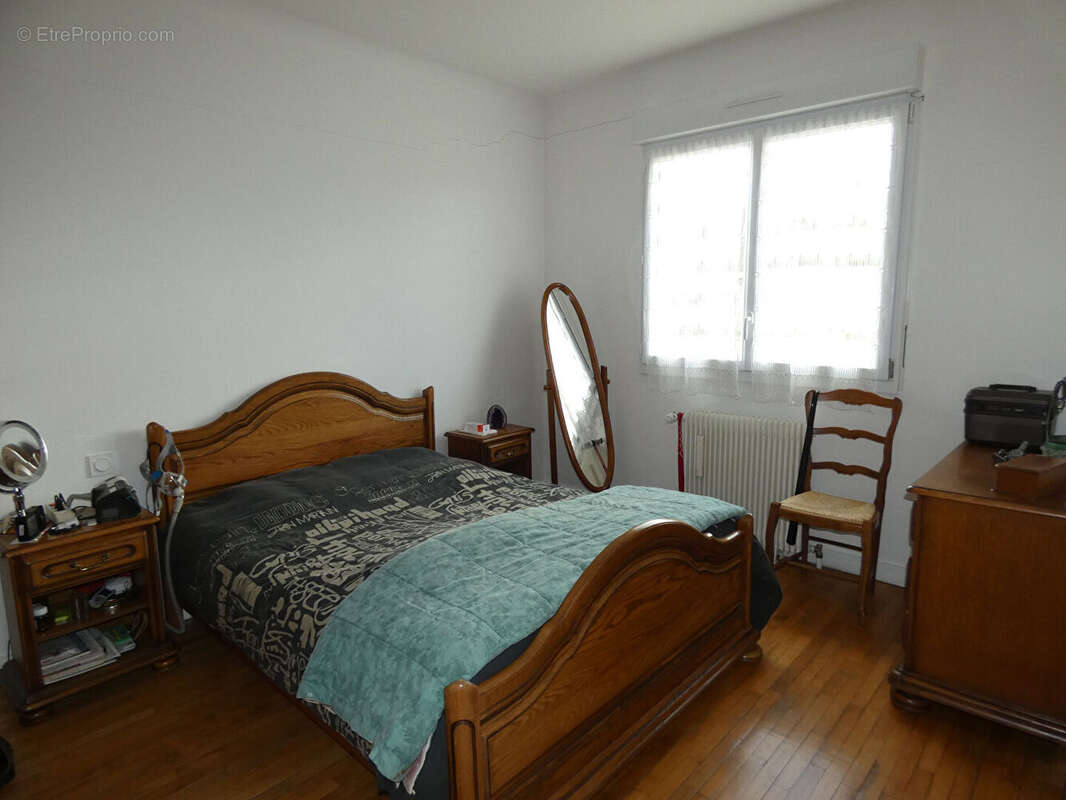 Maison à SAINT-HILAIRE-DU-HARCOUET