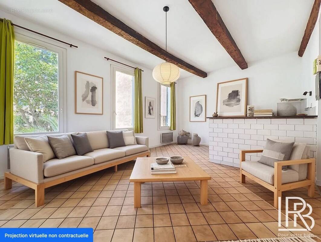 Appartement à MARSEILLE-1E