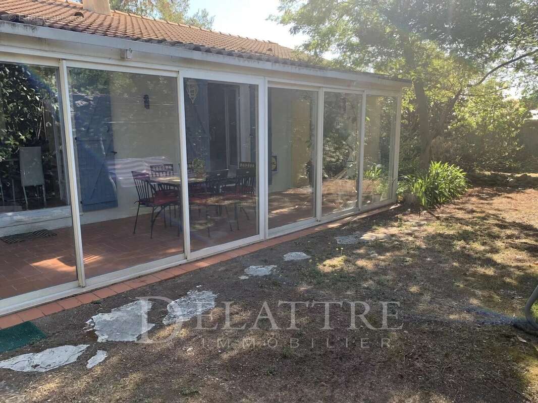 Maison à ROQUEFORT-LES-PINS