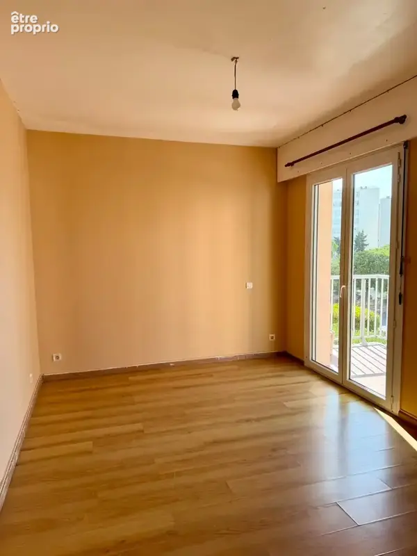 Appartement T4 avec terrasse et cave - photo 14