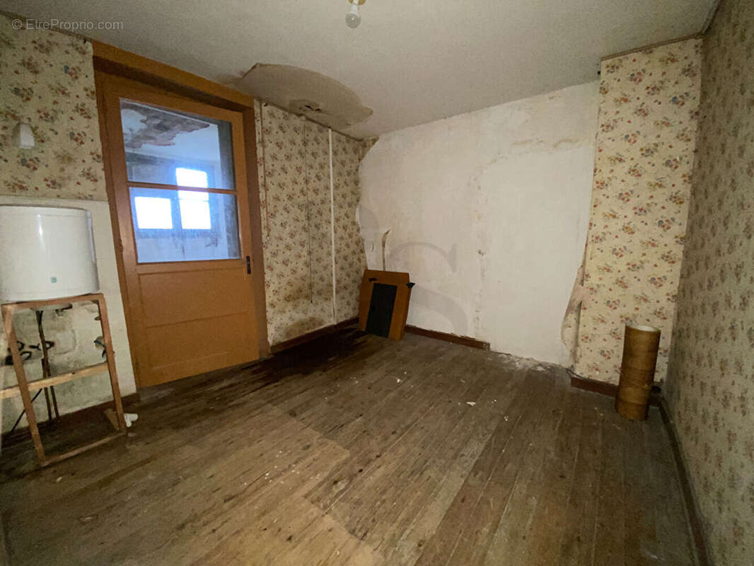 Maison à NOTRE-DAME-DU-TOUCHET