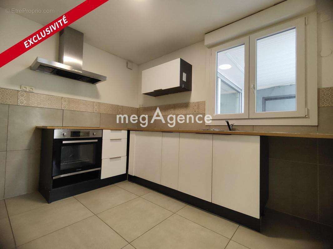 Grand T2 lumineux avec extérieur (terrasse et balcon) – Proche  Charpennes / tête d'or - photo 4