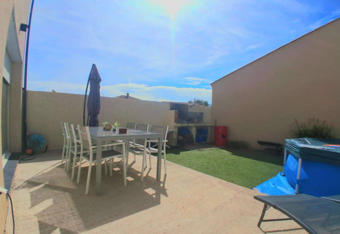 Maison à LIGNAN-SUR-ORB