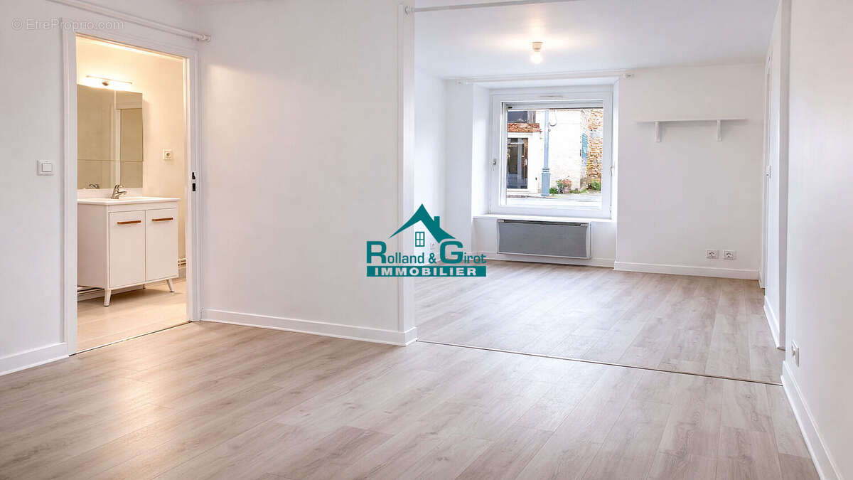 Appartement à LIFFRE