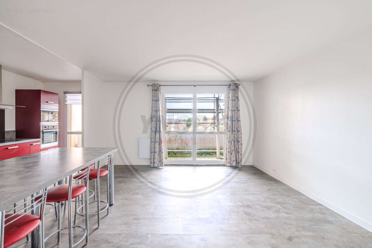 Appartement à LES MUREAUX