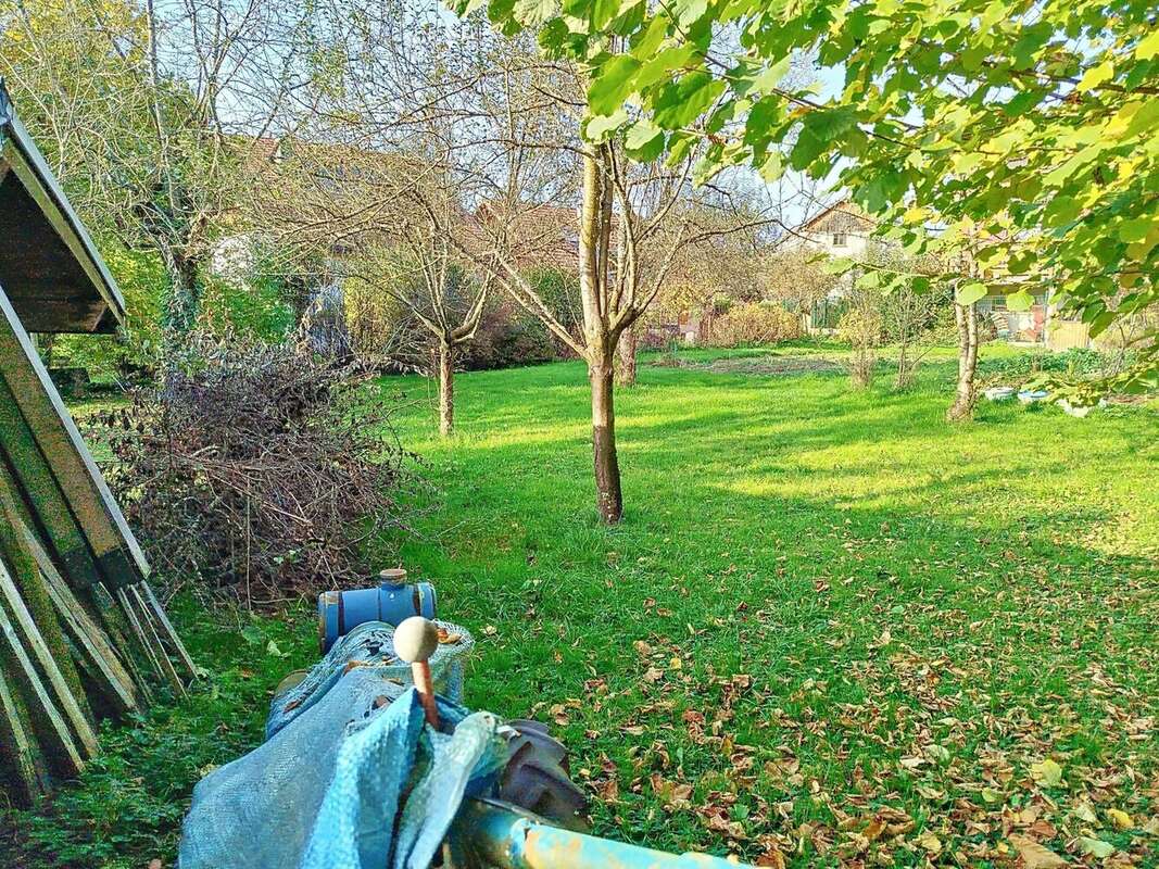 Terrain à VILLE-EN-SALLAZ