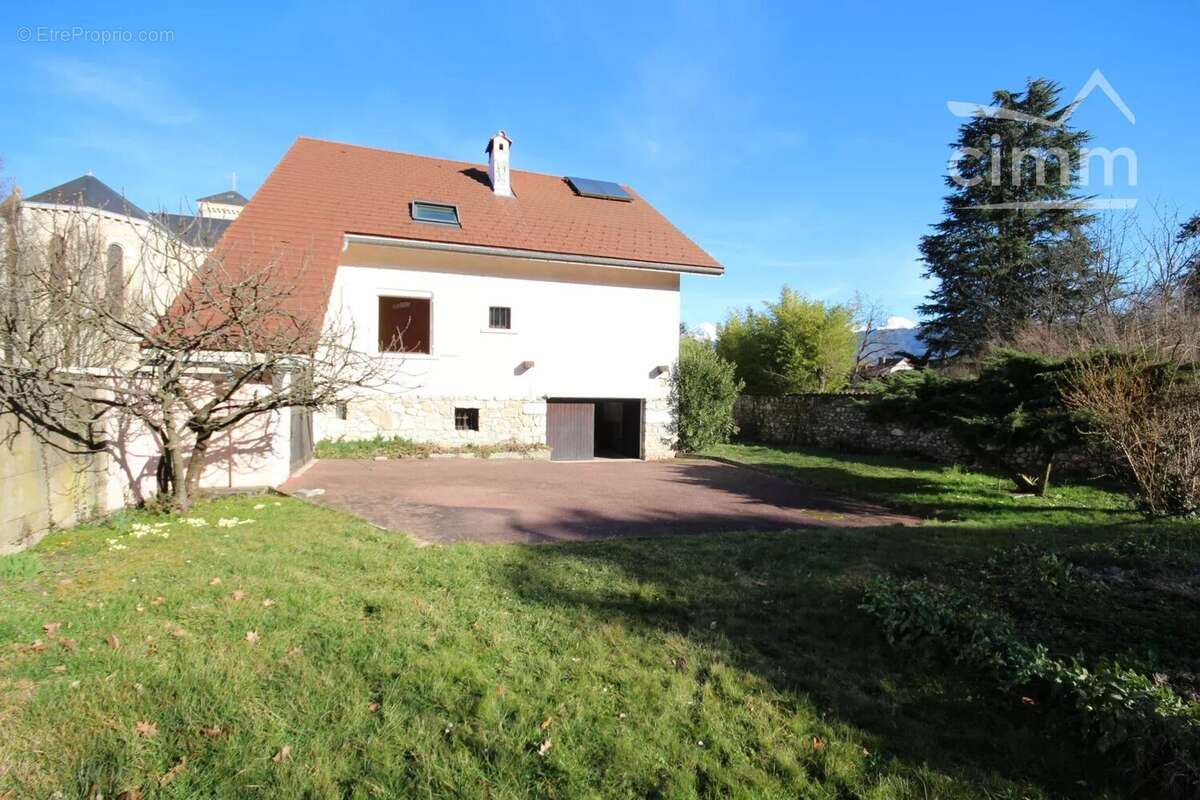 Maison à CHAPAREILLAN