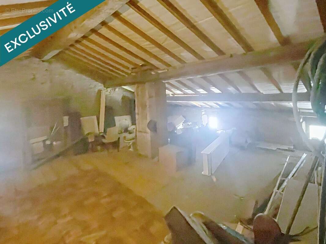 Appartement 338 m² à Sanchey  - photo 3