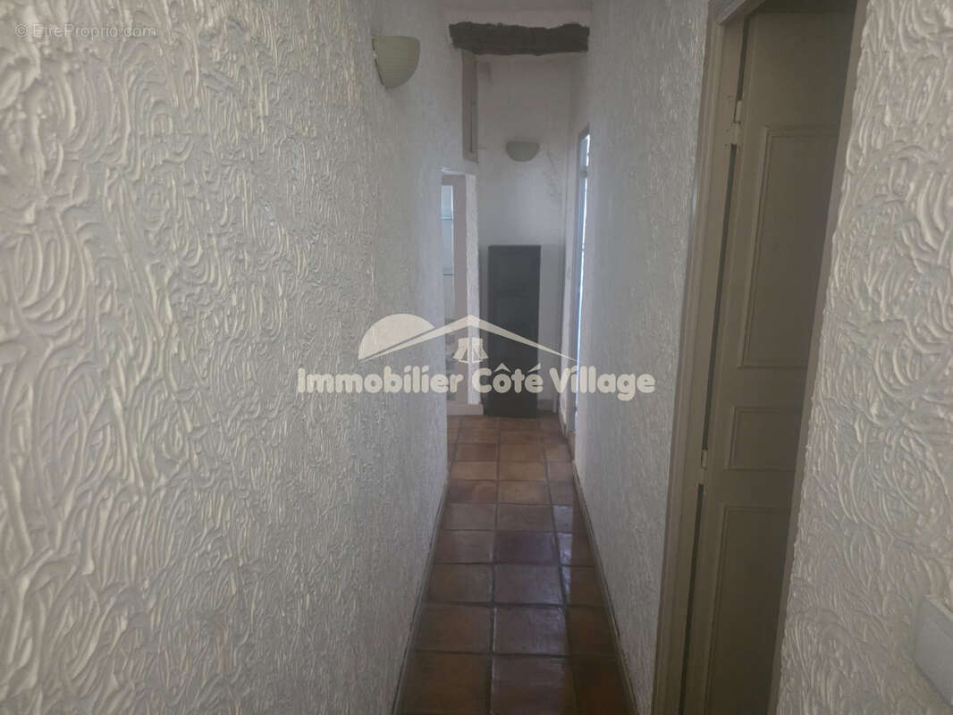 Appartement à TOUET-DE-L'ESCARENE