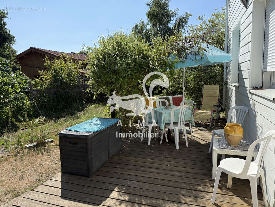Mios, sur 2390m2 de jardin, belle maison 3 ch, beau séjour/cuisine lumineux, sdb, sde, deux wc, terrasses - photo 8