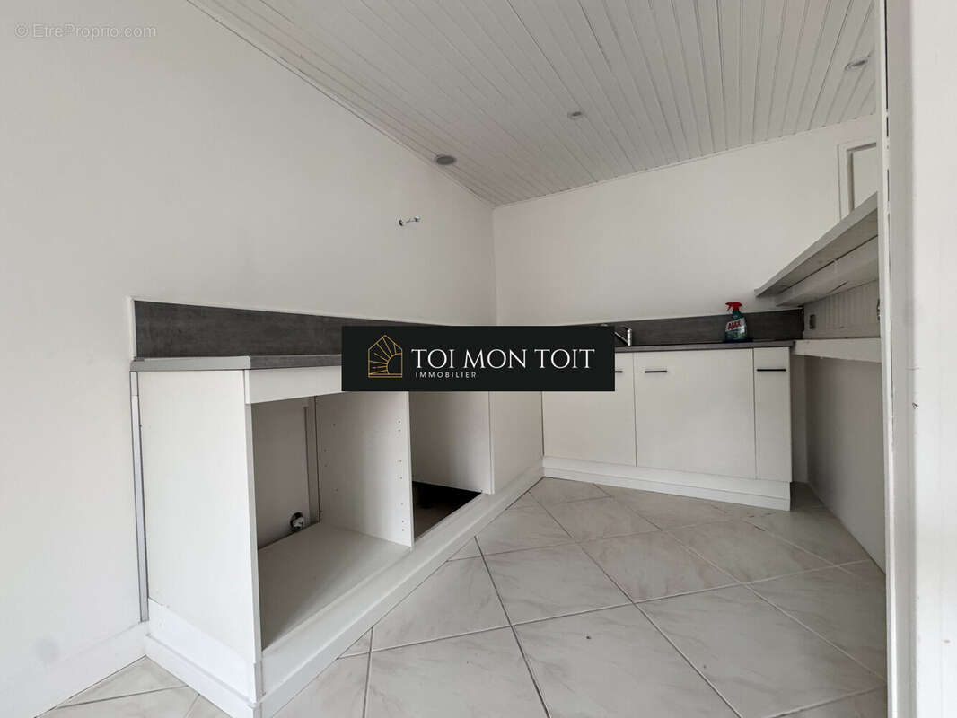Appartement à LA CHAPELLE-EN-SERVAL
