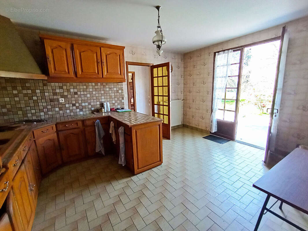 Maison à PLOUGOUMELEN