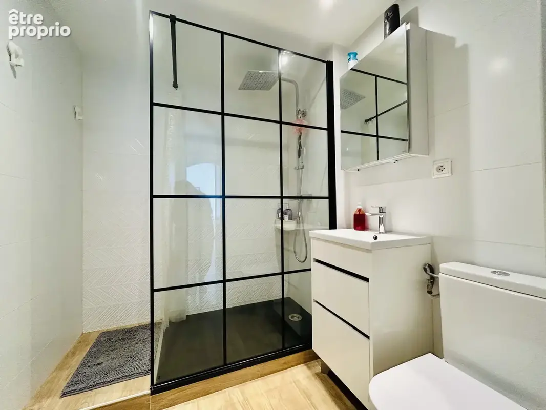 En exclusivité appartement 137000 € à Frontignan : grand T2 avec parking refait à neuf - photo 4