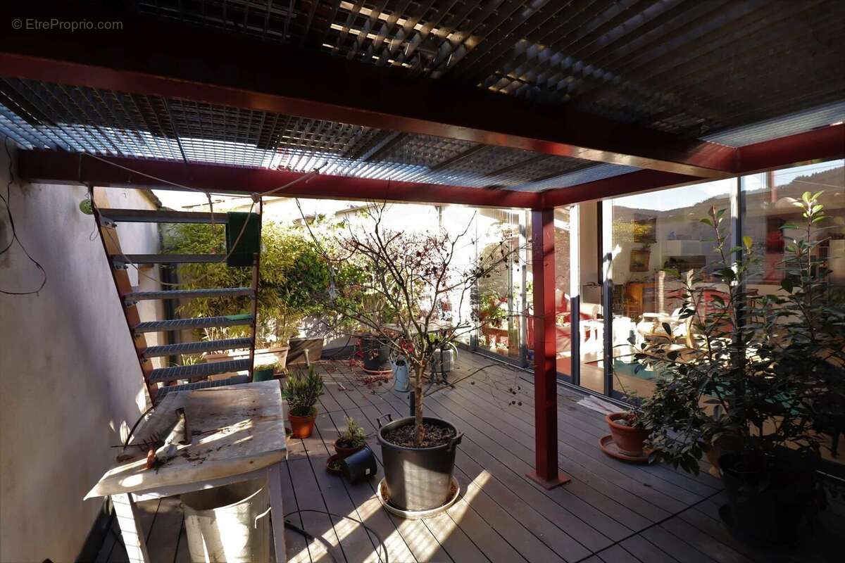 Maison à LASALLE