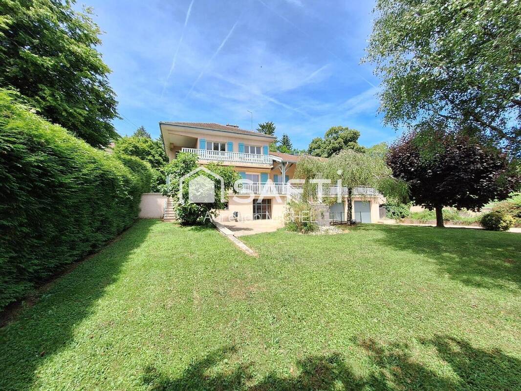 Photo 1 - Maison à VILLIEU-LOYES-MOLLON